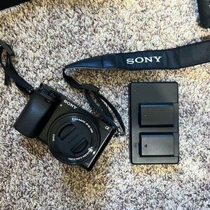 ❌SOLD OUT❌ Sony A6000 with 2 additional batteries